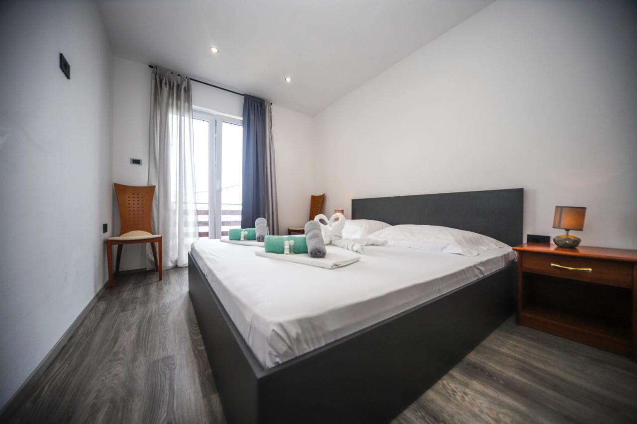 Apartment Nikola Матульи Экстерьер фото